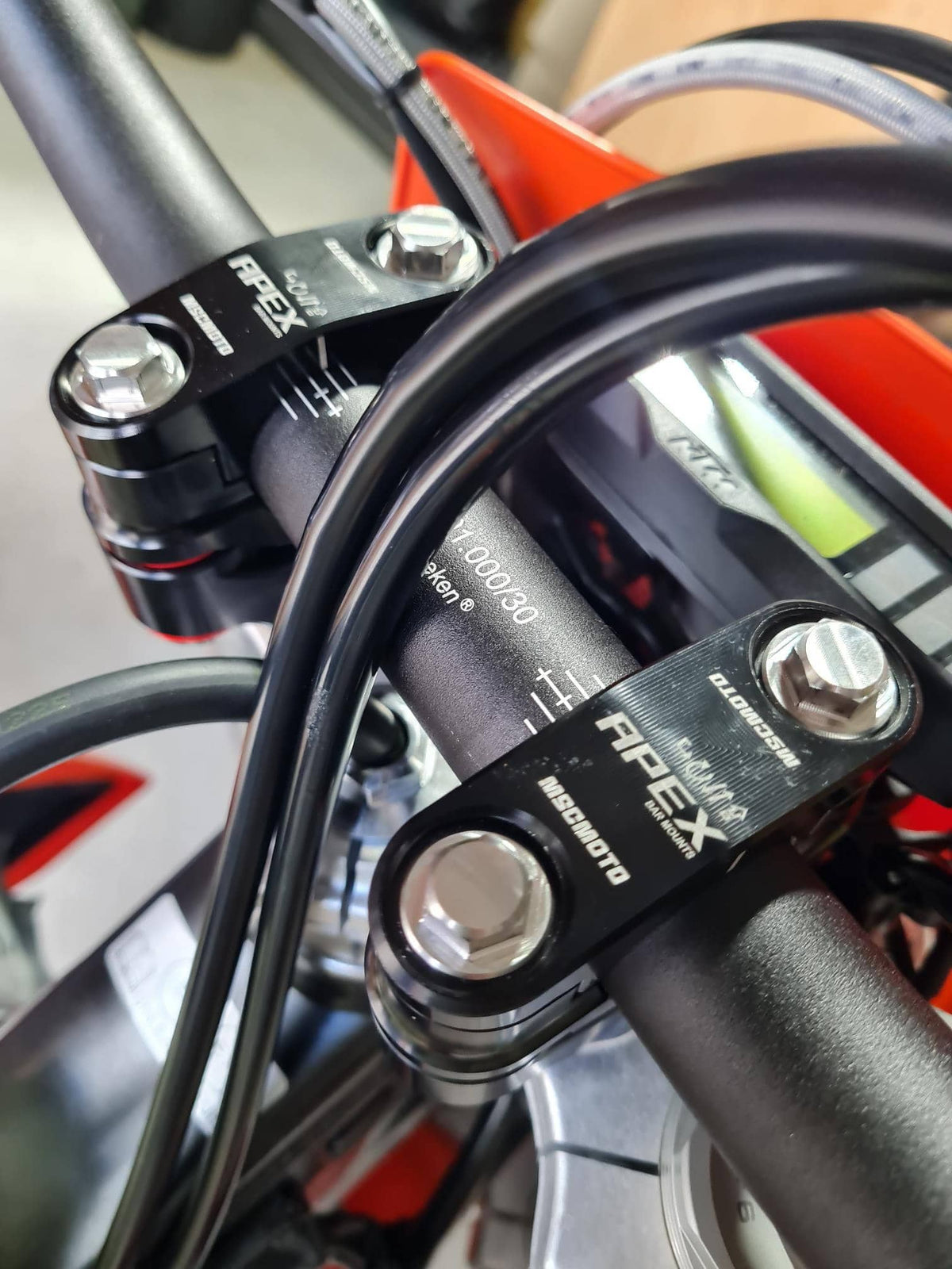 APEX Anti Vibration Bar Mount System Black (AMB01-BK) - KTM, Husqvarna, GasGas, Beta, Sherco, Husaberg Motocycle Steering Dampers MSC Moto 
