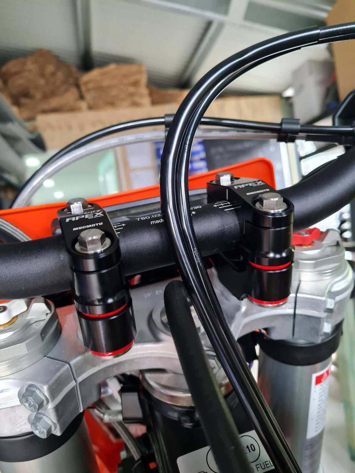 APEX Anti Vibration Bar Mount System Black (AMB01-BK) - KTM, Husqvarna, GasGas, Beta, Sherco, Husaberg Motocycle Steering Dampers MSC Moto 