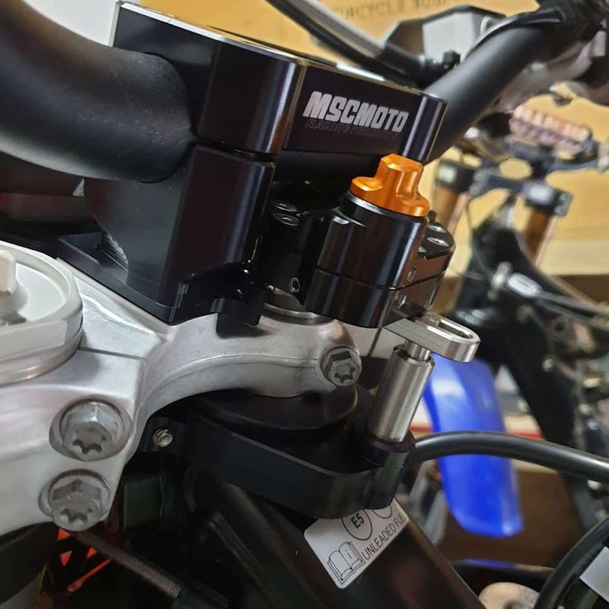 Axis Steering Damper Kit Top Mount (AX0016) - HONDA CRF, AX0016, axis, Honda MSC Moto, Steering Dampers - Imported and distributed in North & South America by Lindeco Genuine Powersports - Premier Powersports Equipment and Accessories for Motorcycle Enthusiasts, Professional Riders and Dealers.